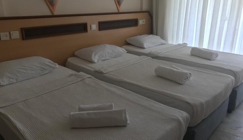 Standard Room, Multiple Beds