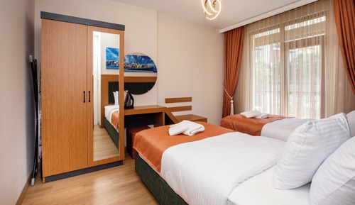 Deluxe Suite