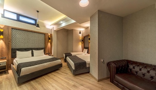 Executive Queen Room with Two Queen Beds (Basement Floor)