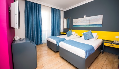 Standard Twin Room