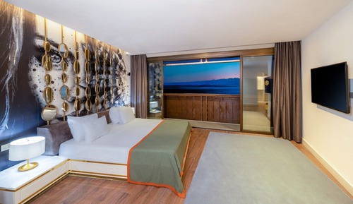King Suite