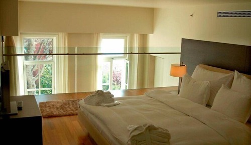 Exclusive Duplex