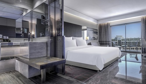 Deluxe Room, Garden View