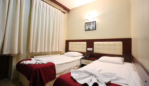 Classic Twin Room