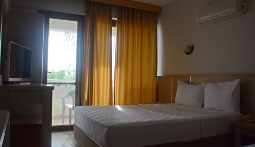 Standard Double or Twin Room, Non Smoking, City View