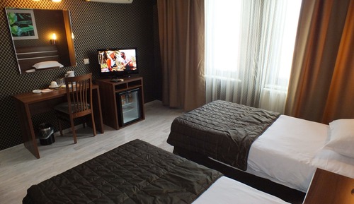 Twin Room, 2 Twin Beds, City View