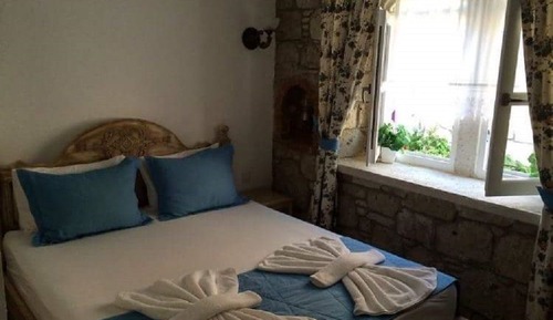 Suite, Balcony