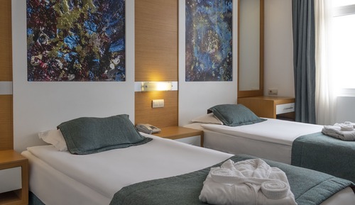 Club Quadruple Room