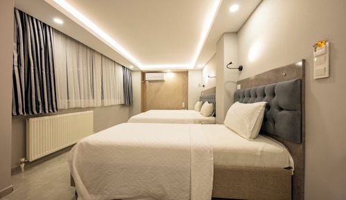 Elite Triple Room
