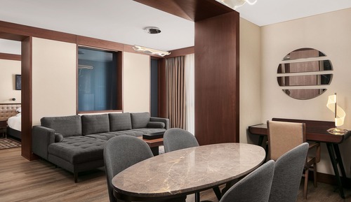 Junior Suite, 1 King Bed with Sofa bed