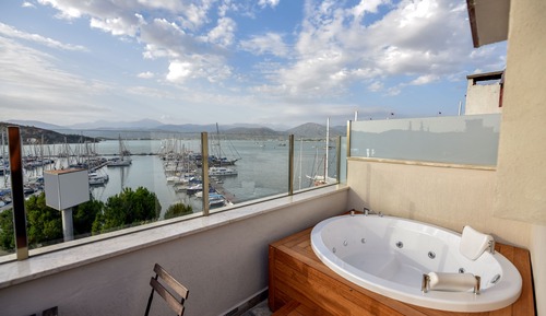 Deluxe Suite, Sea View