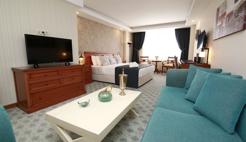 Junior Suite, City View