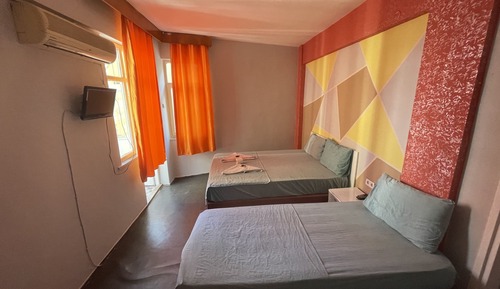 Family Room, Private Bathroom