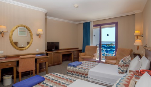 Standard Double or Twin Room, Partial Sea View