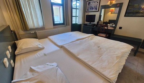 Standard Single Room, Balcony, Garden Area