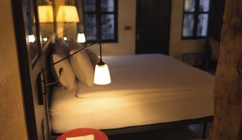  Deluxe with Bathtub