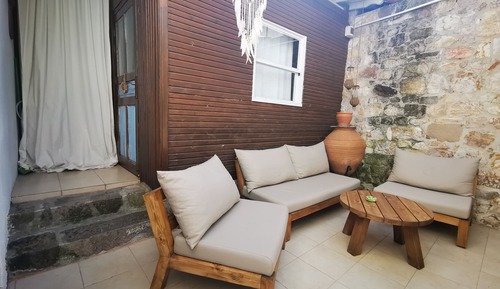 Basic Single Room, 1 Twin Bed, Non Smoking, Shared Bathroom