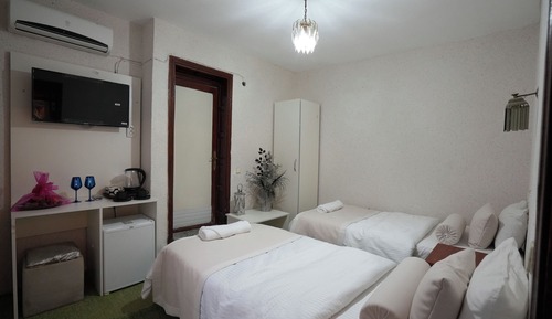 Classic Twin Room