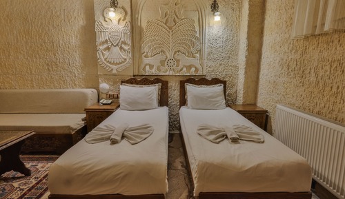 Deluxe Double or Twin Room