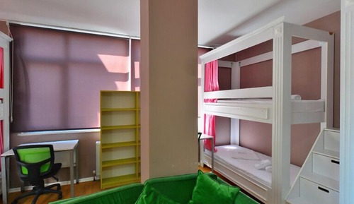 Grand Room, Women only