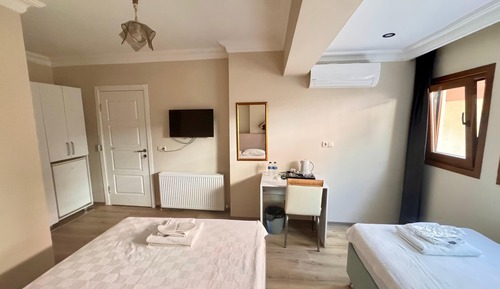 Room 1 - Standard Family Room