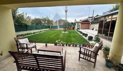 Room 10 - Twin Room With Garden View