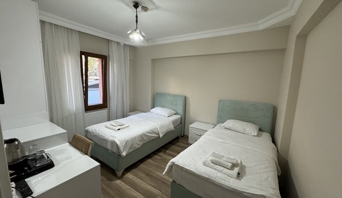 Room 3 - Standard Twin Room