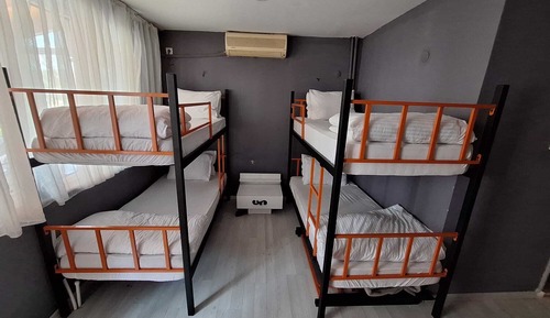 Economy Shared Dormitory, Multiple Beds, Ensuite, City View