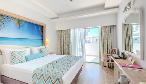 Double Room, Balcony