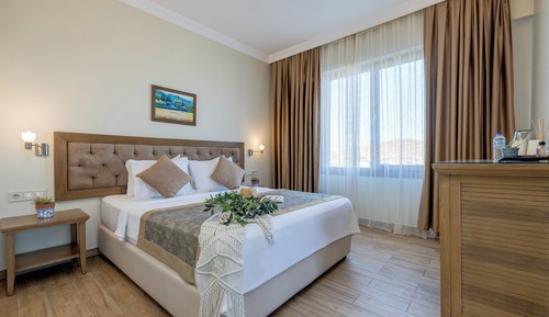 Comfort Triple Room