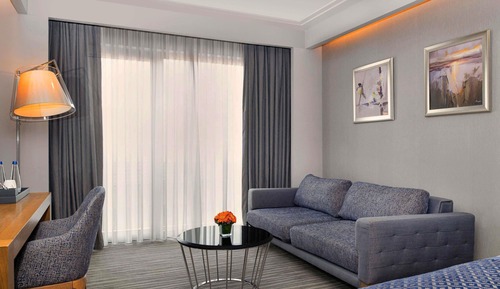 Family Room, Multiple Beds