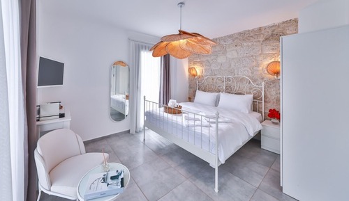 Superior Double Room, Garden View