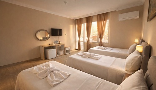 Comfort Triple Room