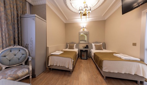 Family Quadruple Room, Courtyard View