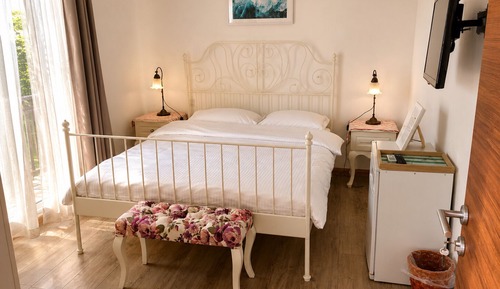 Comfort Double Room, City View