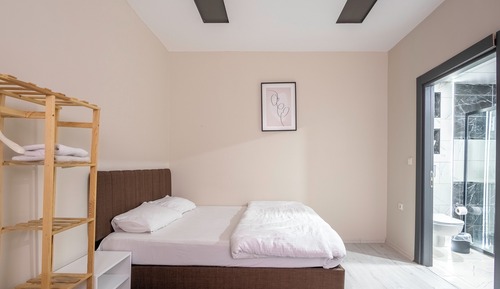 Economy Apartment, 4 Bedrooms, 2 Bathrooms