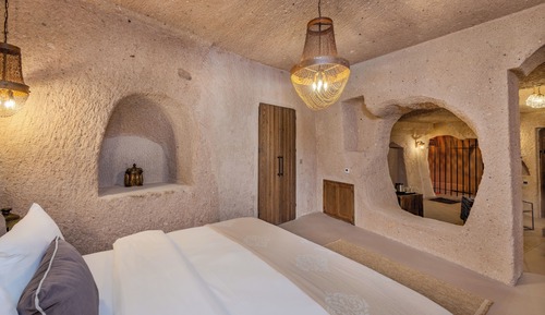 Fresco Cave Suite with Private Pool