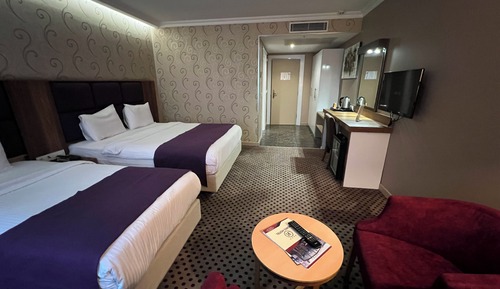 Superior Double Room, City View