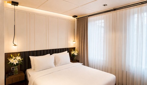 Economy Room, 1 Queen Bed, City View