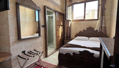 Economy Double Room, Smoking