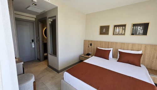Standard Sea View Room