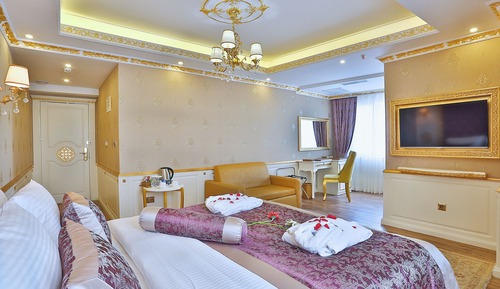 Deluxe Triple Room