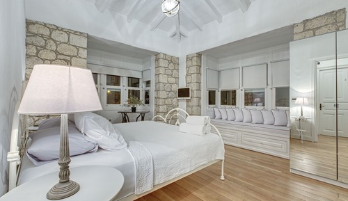 Superior Room, 1 Queen Bed with Sofa bed