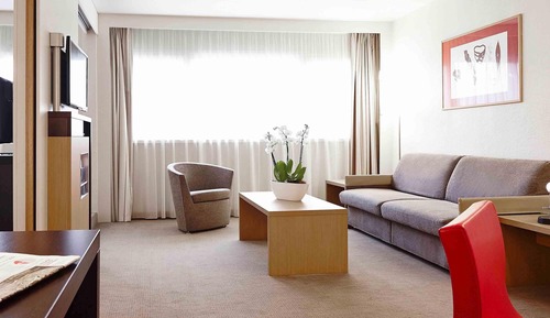Superior Suite, 1 Queen Bed with Sofa bed