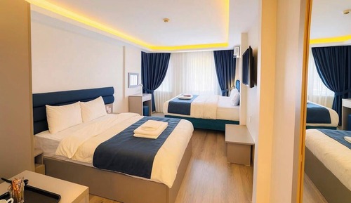 Deluxe Quadruple Room