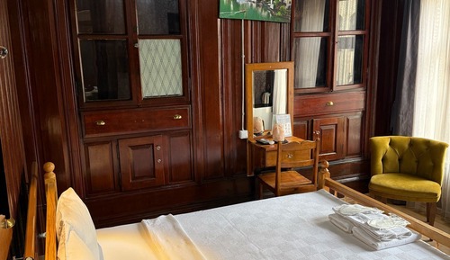 Standard Triple Room, Garden View