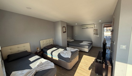 Luxury Quadruple Room, Sea View