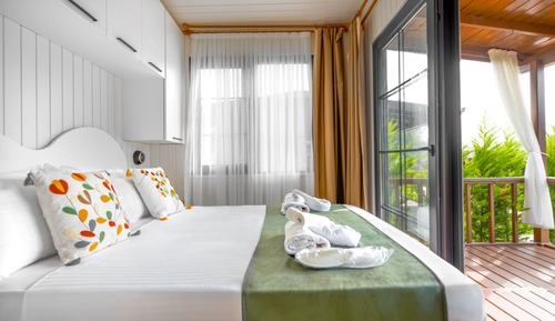Triple Room, Pool View