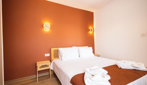 Comfort With Balcony Room