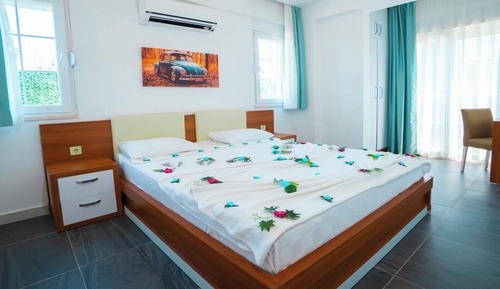 Sweet Home Apartments A